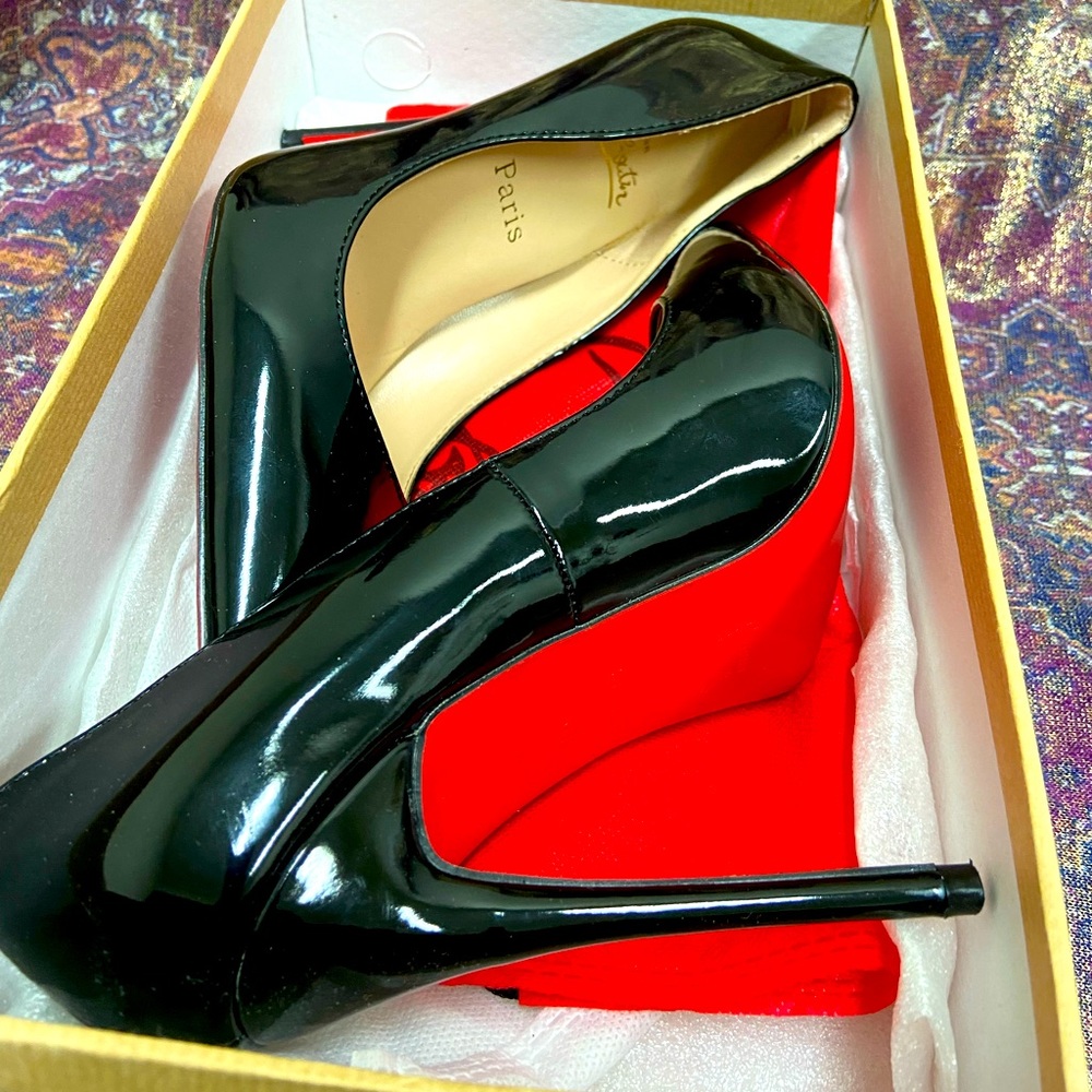 Christian Louboutin Leather Pumps